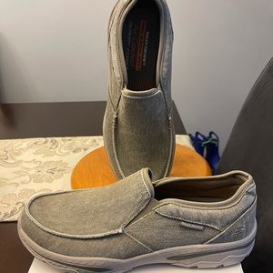 Skechers Mens Creston Slip-On Shoe New without Tag